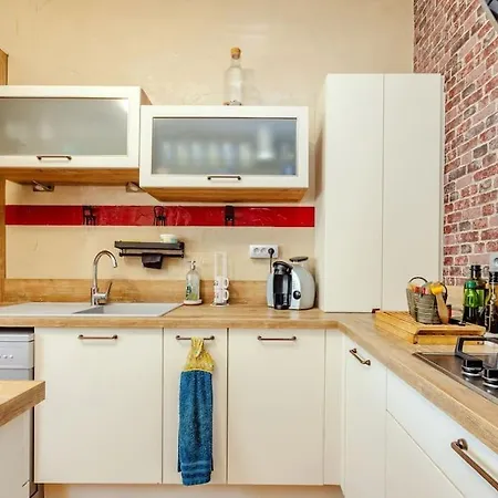 La Maison Sunny House - Calme Semesterbostad *